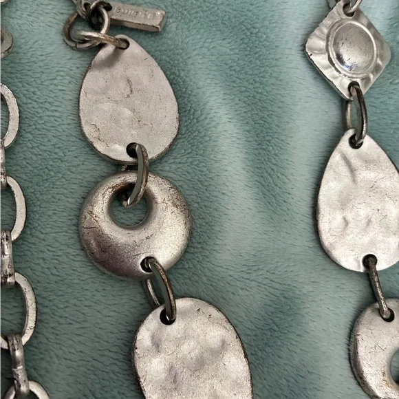 Chico’s Silver Metal Chain Belt Adjustable One Size - Picture 4 of 8